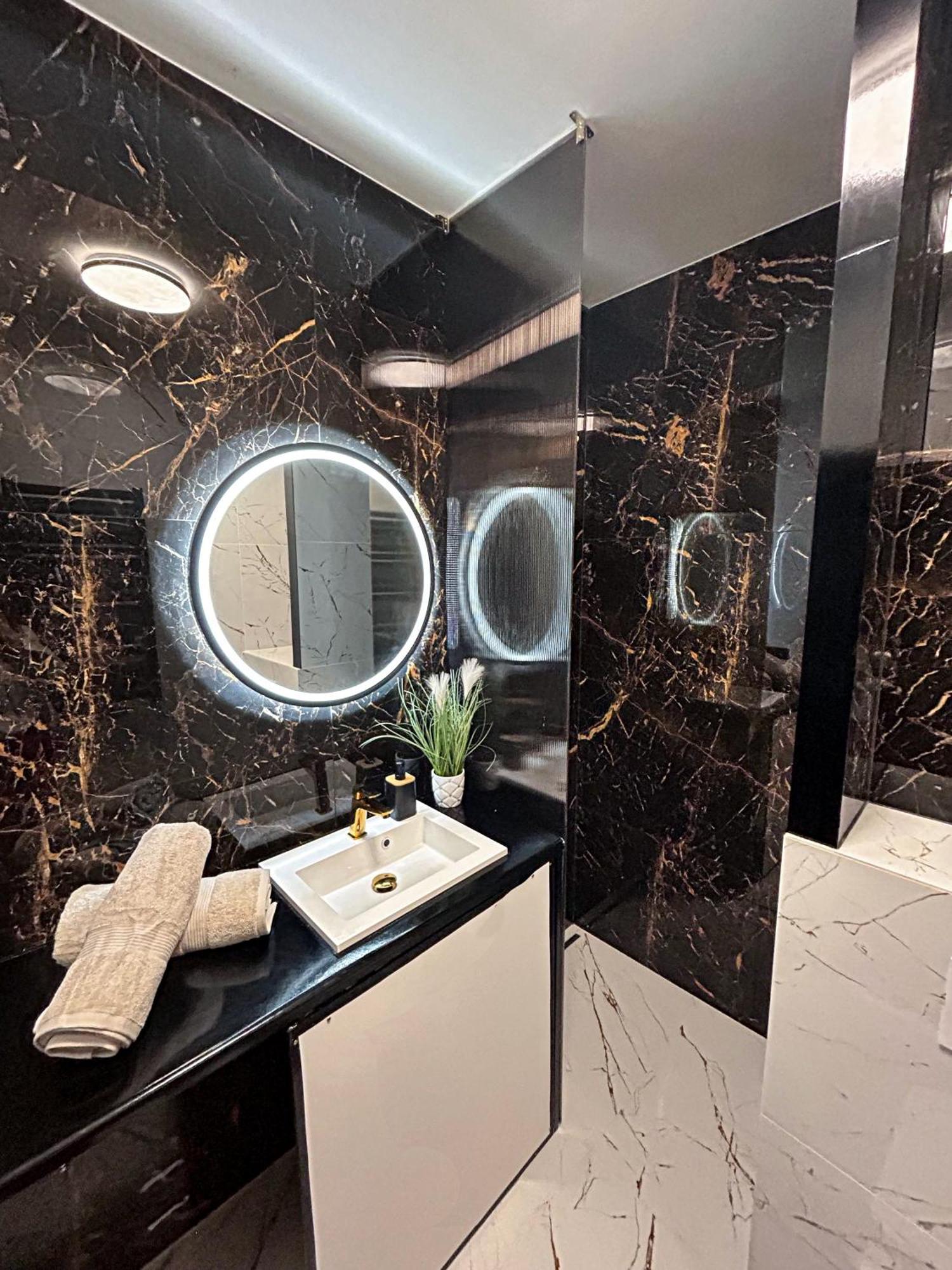 Apartament Renard Rzeszow Dış mekan fotoğraf